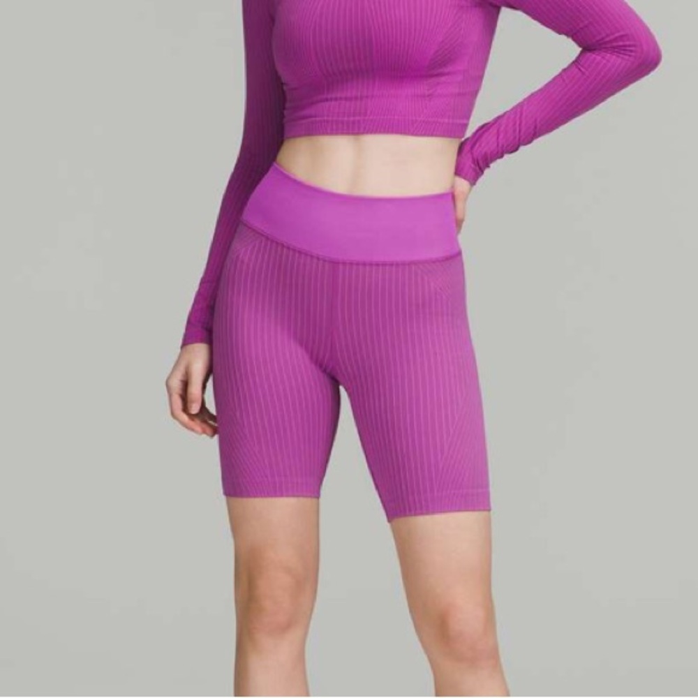 Lululemon Ebb to Street High Rise Short 8" Size 10